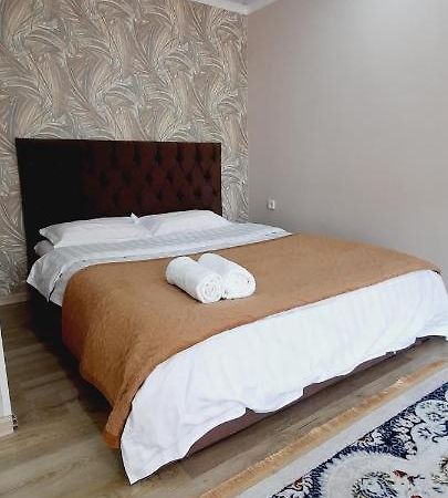 Appartamento Cosy flat Semej Esterno foto