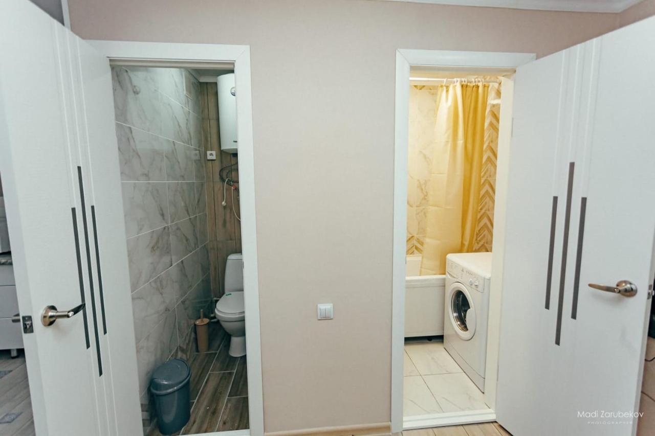 Appartamento Cosy flat Semej Esterno foto